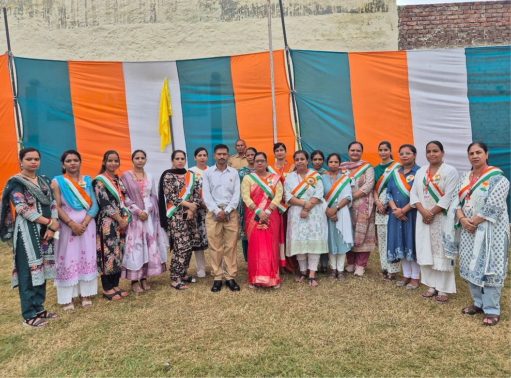 Teachers and staff of Uttam Public School, Ludhiana on Independence Day